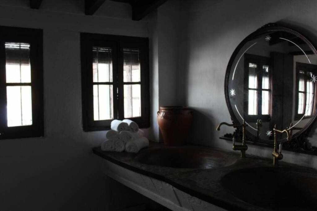 Casa Palacio Del Siglo XVIII En Centro Sevilla Екстер'єр фото